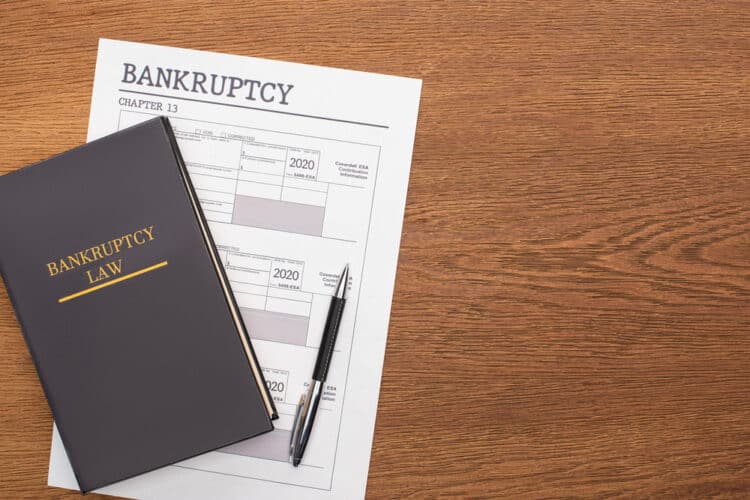Our Lake in the Hills bankruptcy attorneys at Franks & Kelly, P.C. discuss how filing for bankruptcy instantly stops Illinois wage garnishments.